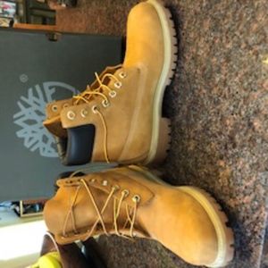 Classic *Premium* Timberland Boots